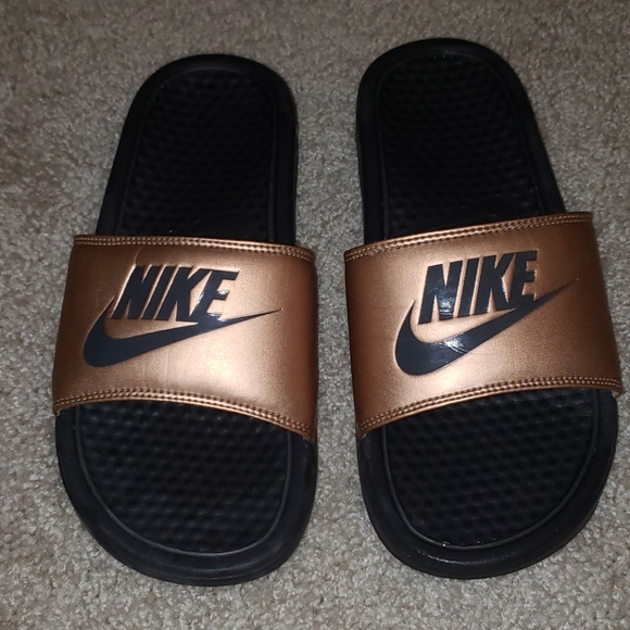 Nike Shoes - Nike slides